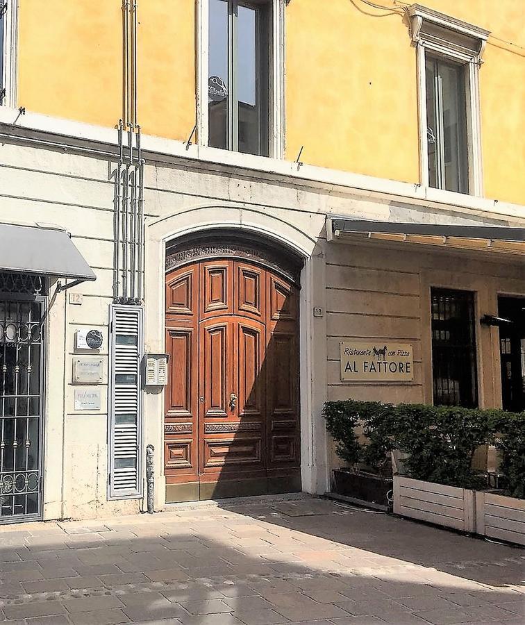 Desenzanoloft Official Partner Marriott Homes & Villas - Let It Be A Dream - Renovation 2025 Lake View Desenzano del Garda Exterior foto