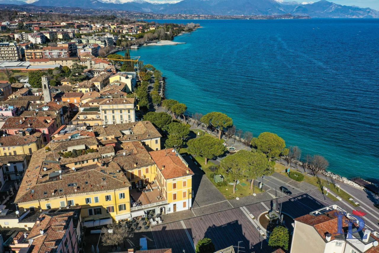 Desenzanoloft Official Partner Marriott Homes & Villas - Let It Be A Dream - Renovation 2025 Lake View Desenzano del Garda Exterior foto